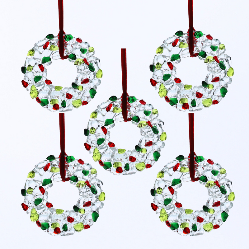 Medium Winter Wreaths: Pack of 5