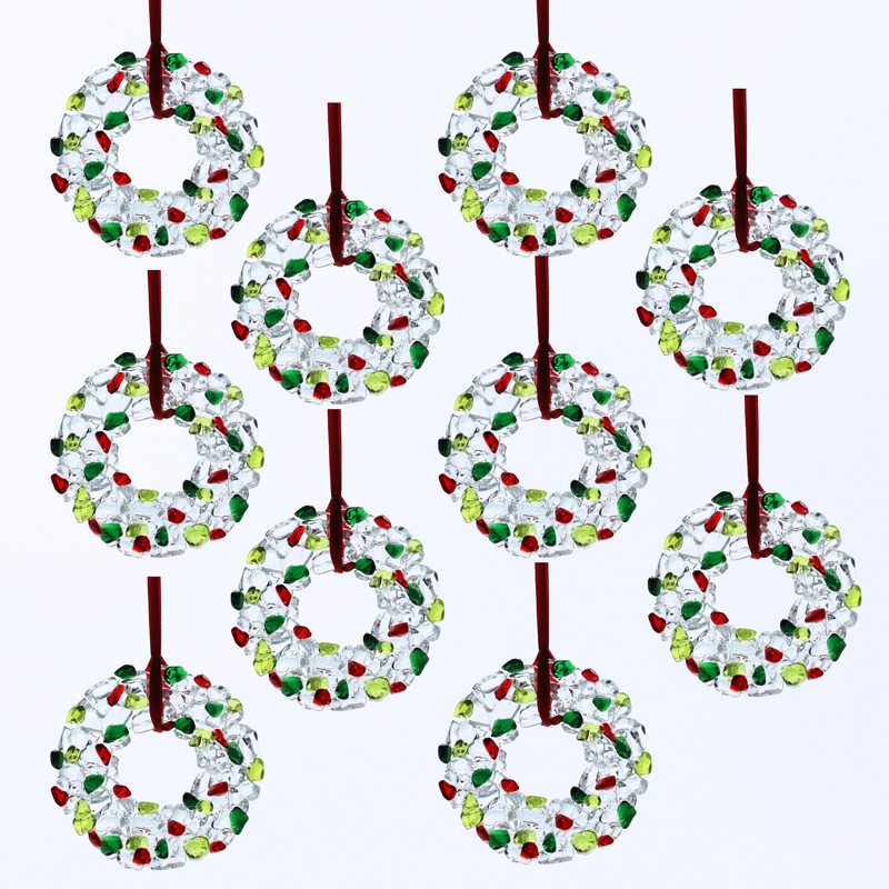 Medium Winter Wreaths: Pack of 10