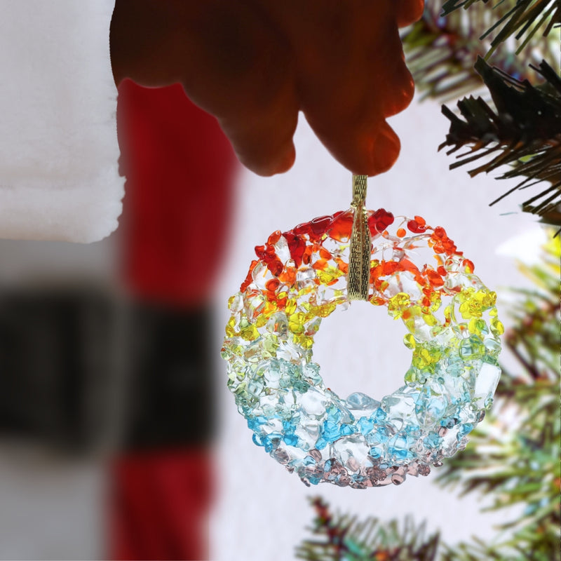 Artglas Ornament: Rainbow Wreath